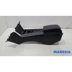 Peugeot - 508 - Middle console