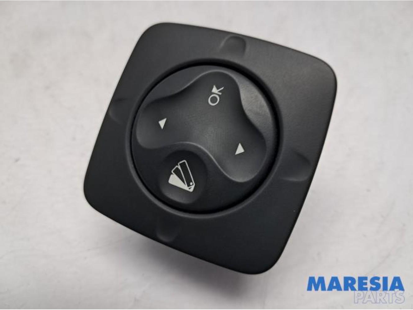 Renault - Scenic - On-board computer controller