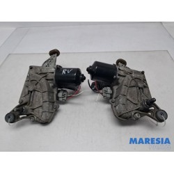 Renault - Scenic - Front wiper motor