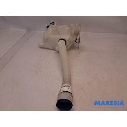 Citroen - Berlingo - Front windscreen washer reservoir