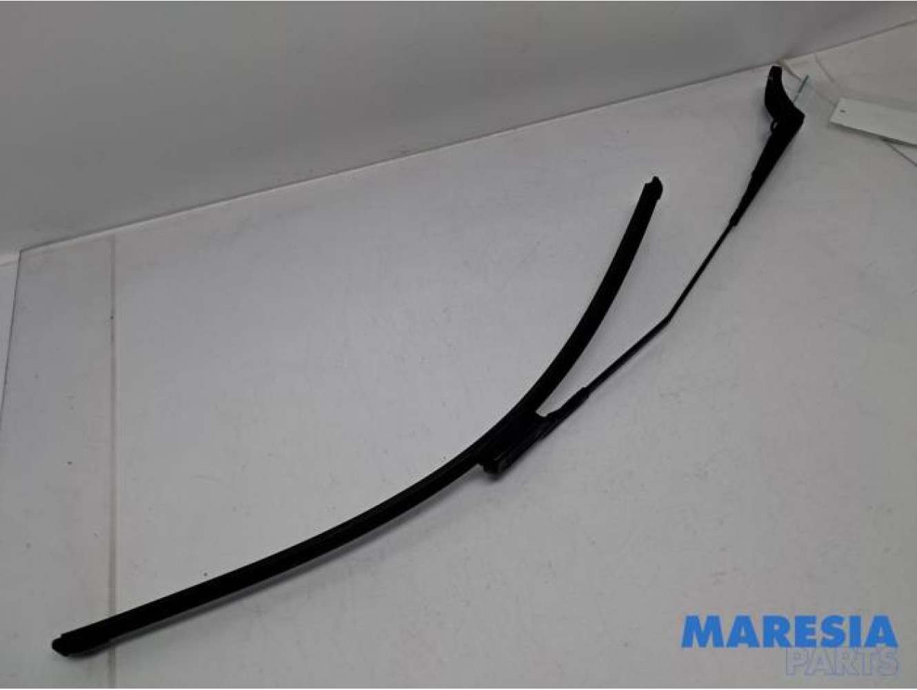 Citroen - Berlingo - Front wiper arm