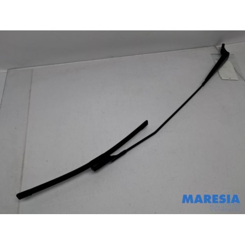 Citroen - Berlingo - Front wiper arm