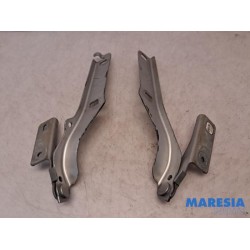 Citroen - Berlingo - Bonnet Hinge