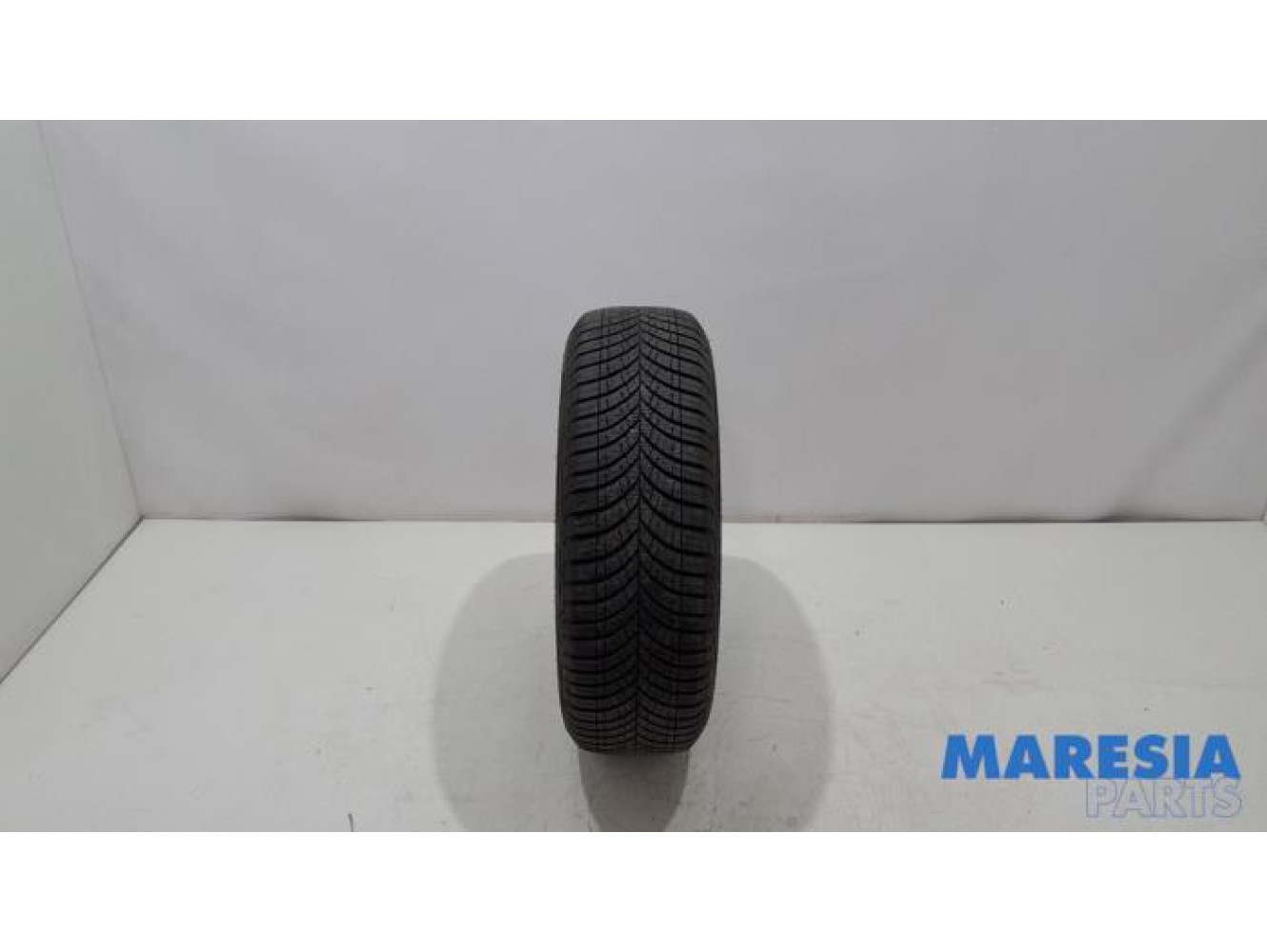 Renault - Clio - Tyre
