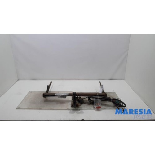 Renault - Clio - Towbar