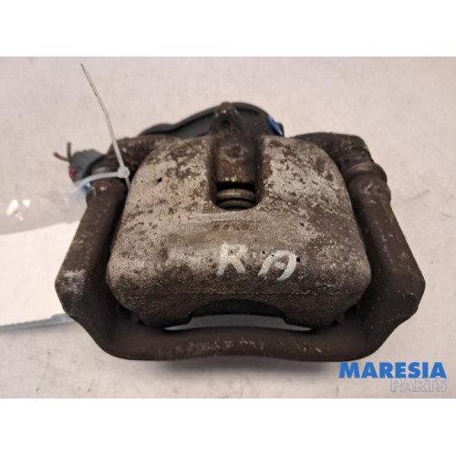 Renault - Scenic - Rear brake calliper, right