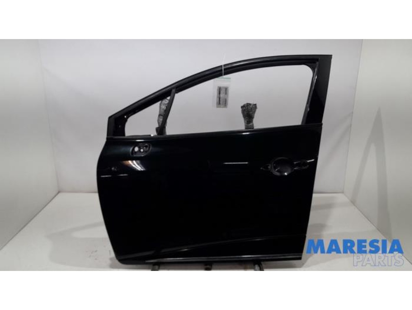 Renault - Clio - Door 4-door, front left