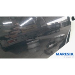 Renault - Clio - Door 4-door, front left