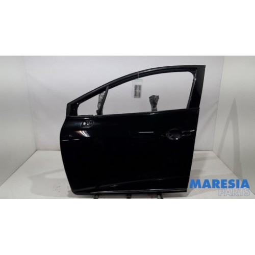 Renault - Clio - Door 4-door, front left