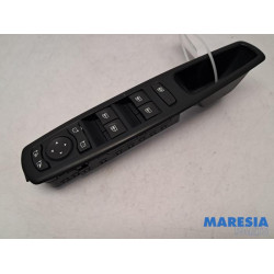 Renault - Scenic - Multi-functional window switch