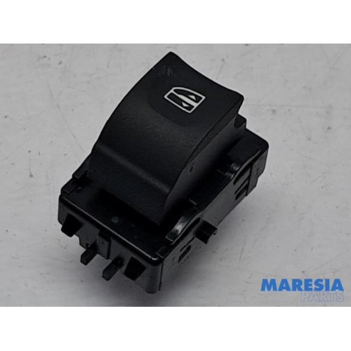 Renault - Scenic - Electric window switch