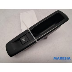 Renault - Scenic - Electric window switch