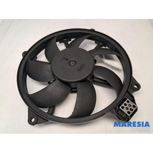 Renault - Scenic - Fan motor