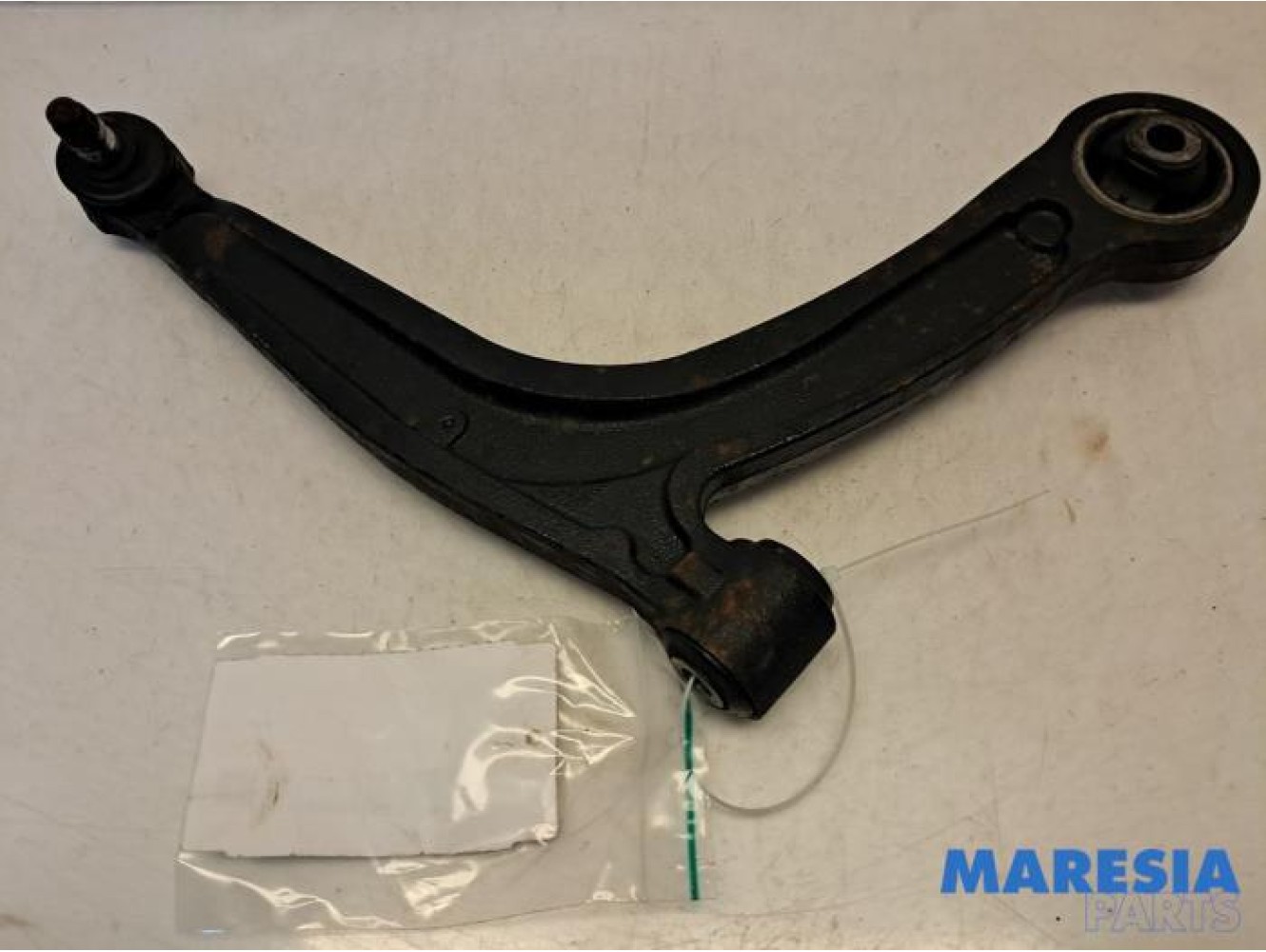 Fiat - 500 - Front lower wishbone, right