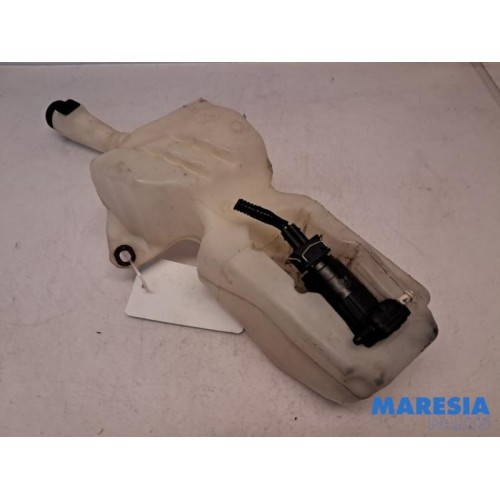 Fiat - 500 - Front windscreen washer reservoir