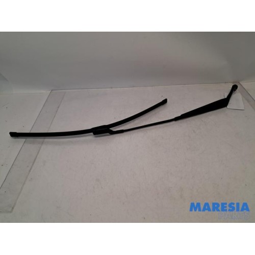 Peugeot - 508 - Front wiper arm