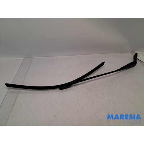 Peugeot - 508 - Front wiper arm