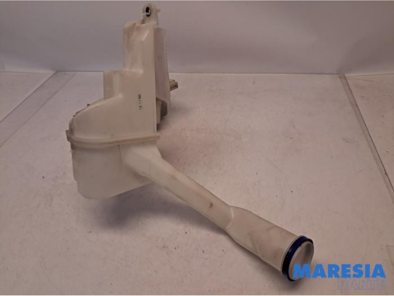 Peugeot - 508 - Front windscreen washer reservoir