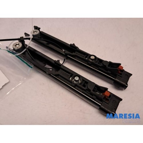 Peugeot - 508 - Guide ceinture de sécurité