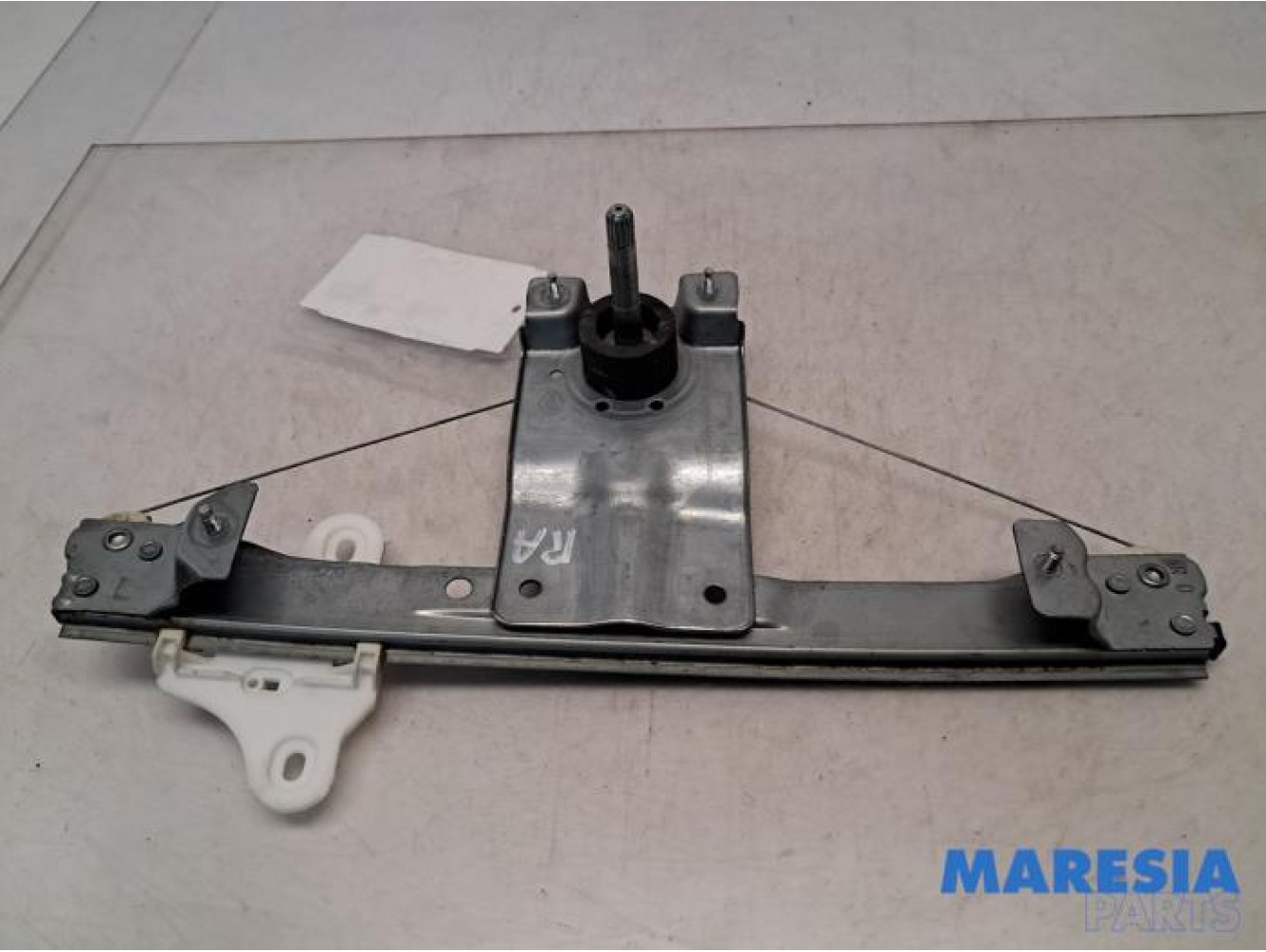 Renault - Clio - Rear door window mechanism 4-door, right