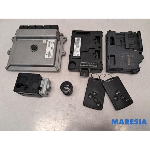 Renault - Clio - Engine management computer