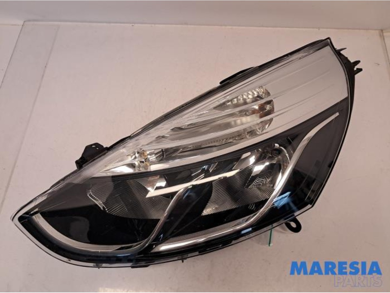 Renault - Clio - Scheinwerfer links
