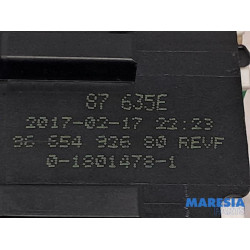 Peugeot - 508 - Fuse box