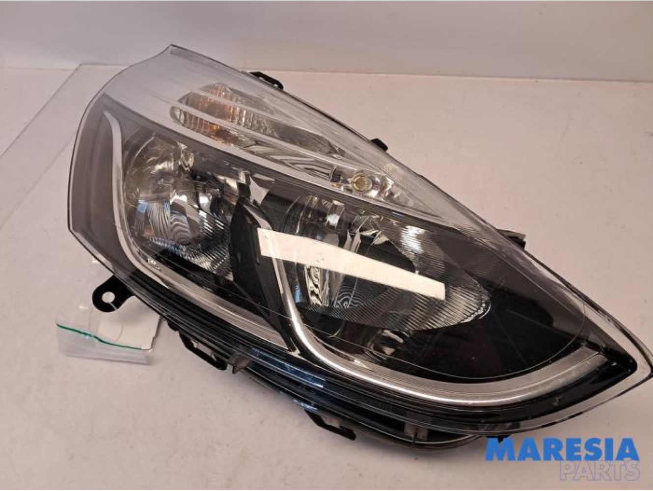 Renault - Clio - Phare droit