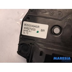 Renault - Clio - Front door lock mechanism 4-door, right