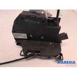 Renault - Clio - Front door lock mechanism 4-door, right