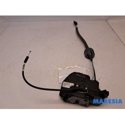 Renault - Clio - Front door lock mechanism 4-door, right