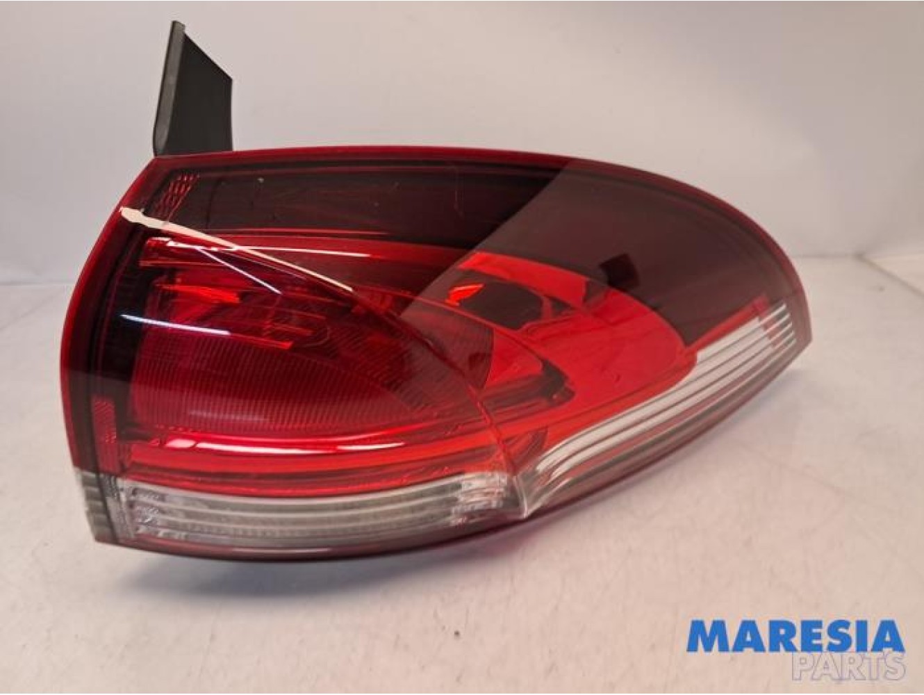 Renault - Clio - Taillight, right