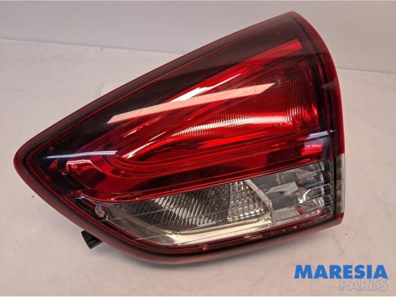 Renault - Clio - Taillight, right