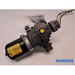 Renault - Clio - Front wiper motor