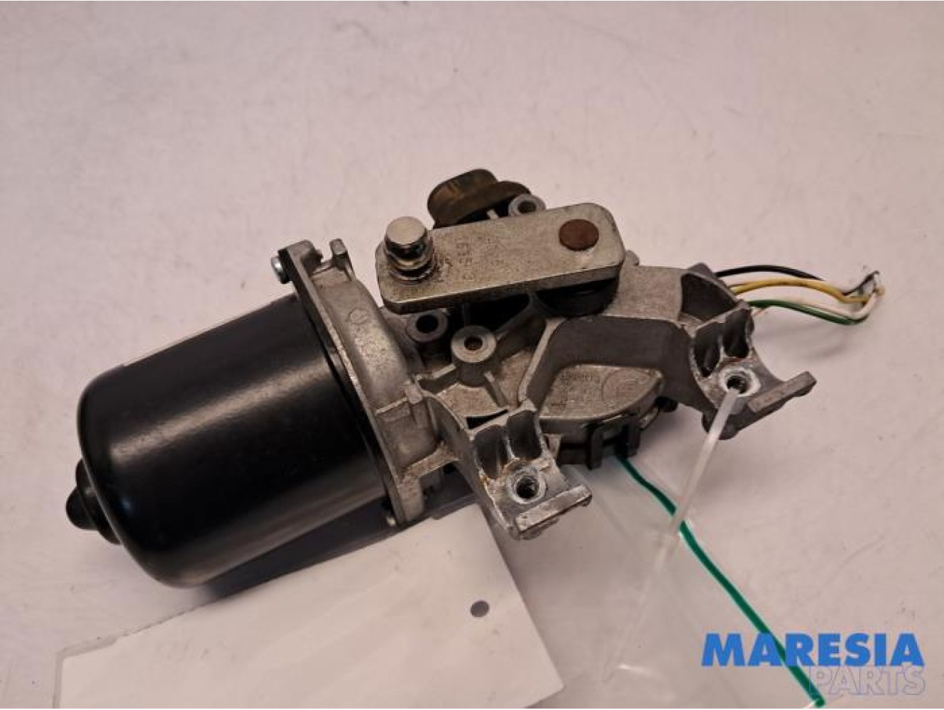 Renault - Clio - Front wiper motor