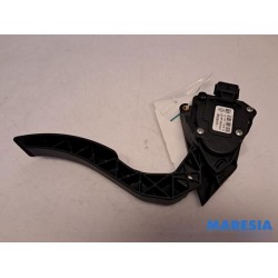 Renault - Clio - Accelerator pedal