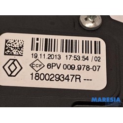Renault - Clio - Accelerator pedal