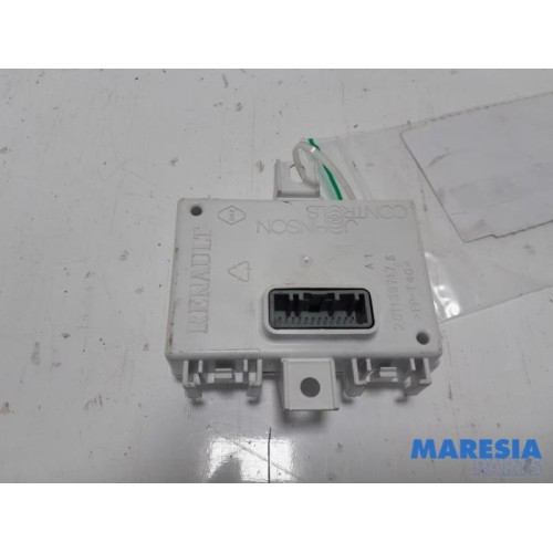 Renault - Clio - Navigation Modul