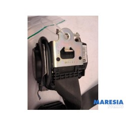 Renault - Clio - Front seatbelt, right