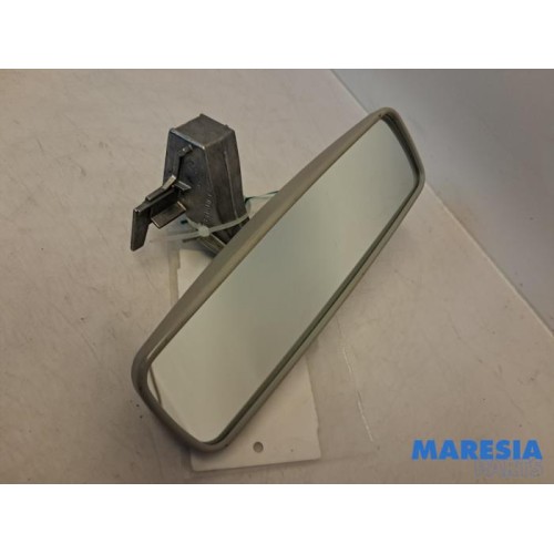 Renault - Clio - Rear view mirror