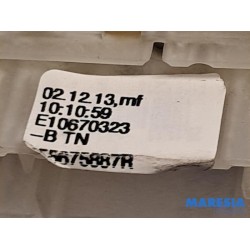Renault - Clio - Wiper switch