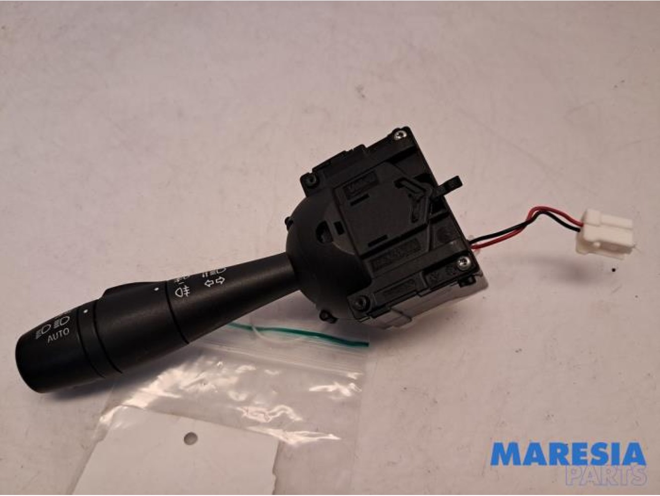 Renault - Clio - Light switch
