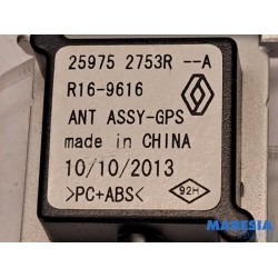 Renault - Clio - GPS Antenne