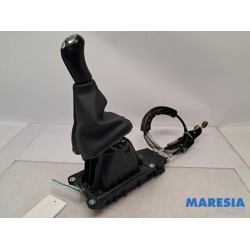 Renault - Clio - Gear stick