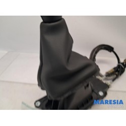 Renault - Clio - Gear stick