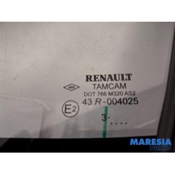 Renault - Clio - Quarter light, front left