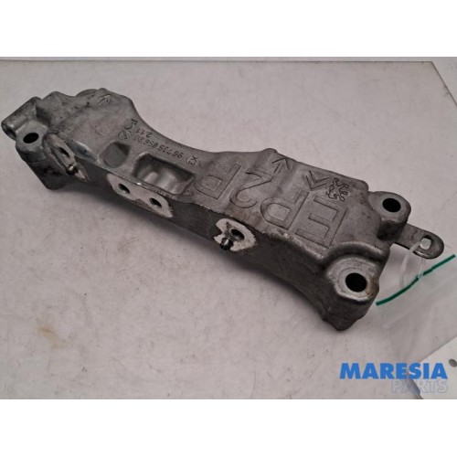 Citroen - C4 Grand Picasso - Engine mount