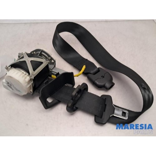 Fiat - 500 - Front seatbelt, right