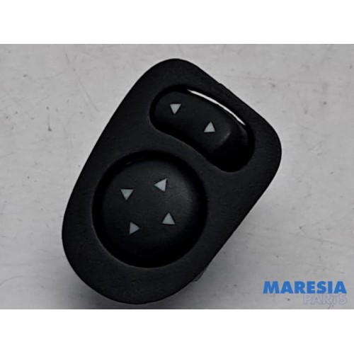 Fiat - 500 - Mirror switch