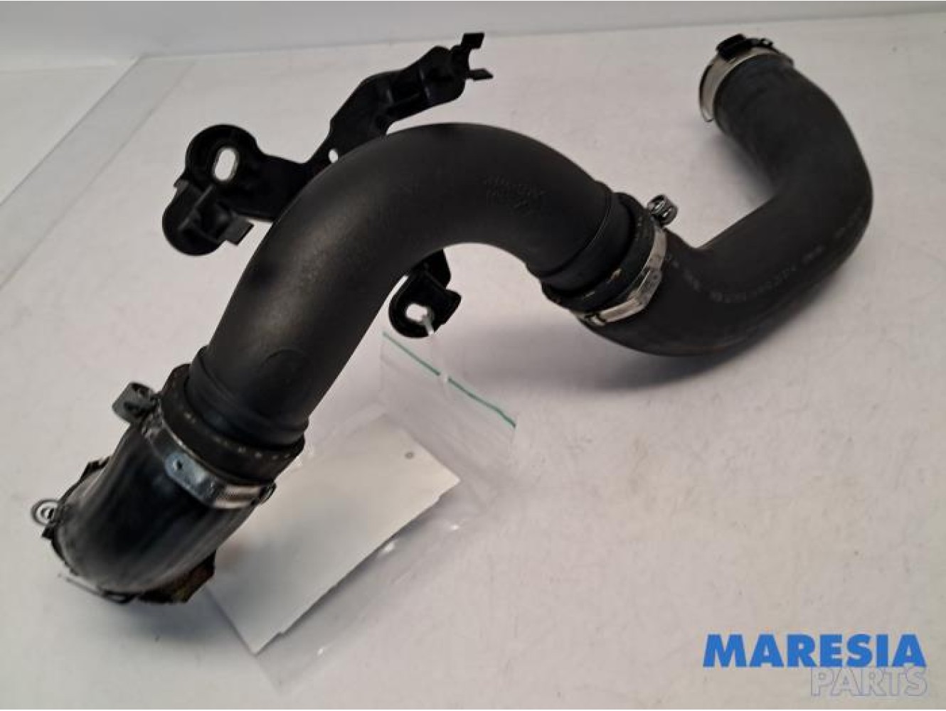 Renault - Clio - Intercooler hose